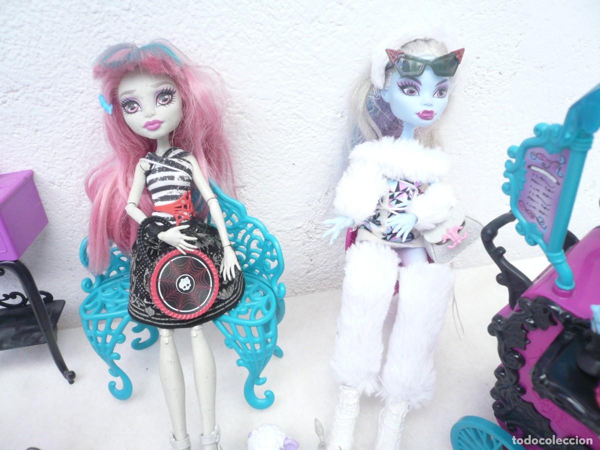 Mu&ntilde;ecas modernas: LOTE DOS MU&Ntilde;ECAS MONSTER MATTEL, MUEBLES Y COMPLEMENTOS - Foto 14