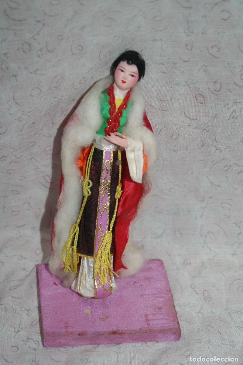 Mu&ntilde;ecas modernas: mu&ntilde;eca antigua japonesa china - Foto 1