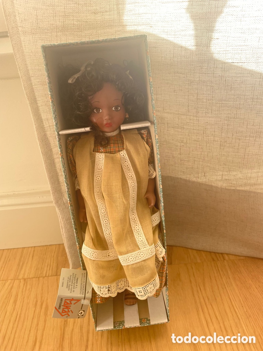 Mu&ntilde;ecas modernas: Mu&ntilde;eca de porcelana Fan&aacute;s - Foto 3