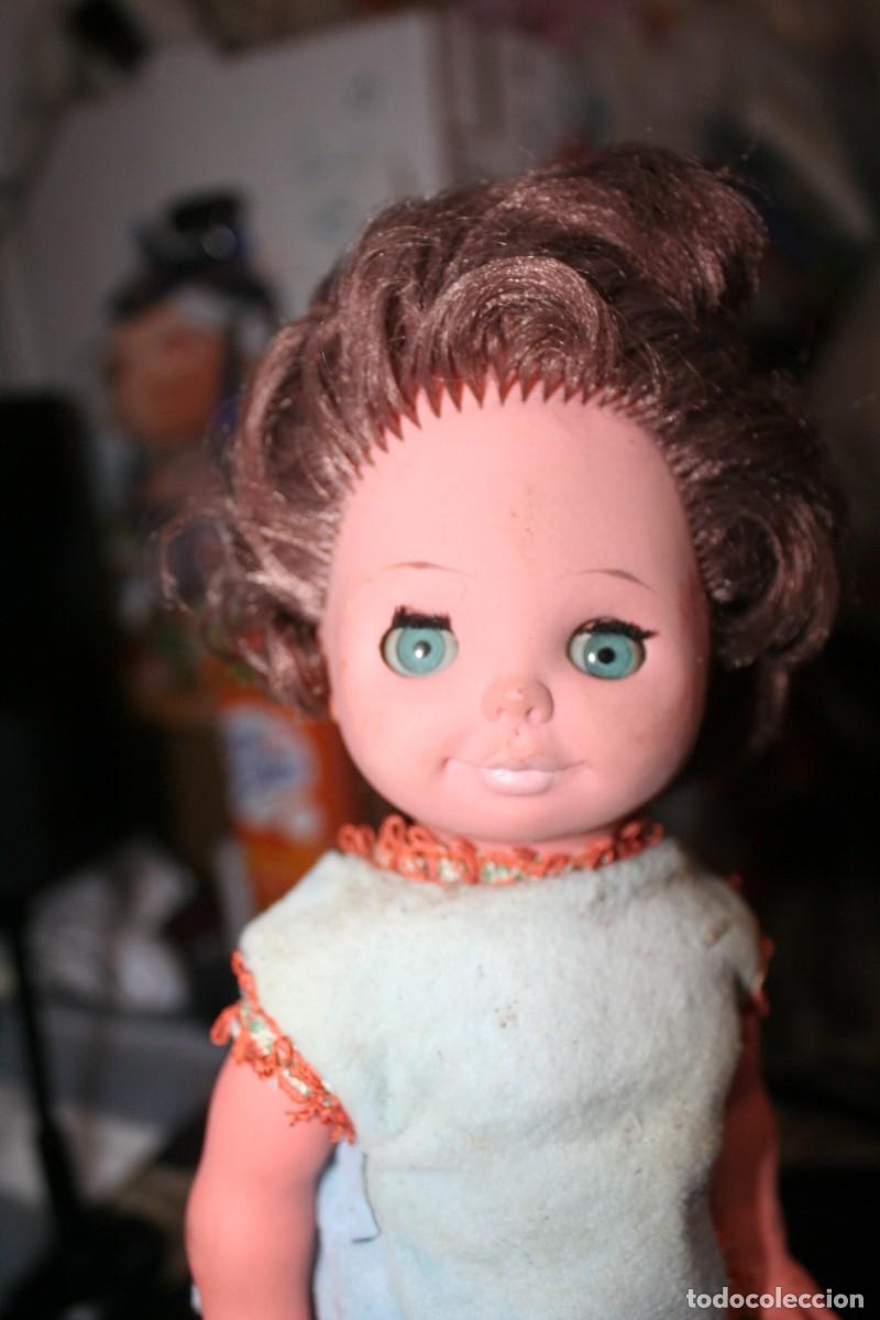 Mu&ntilde;ecas modernas: mu&ntilde;eca antigua extranjera - Foto 1