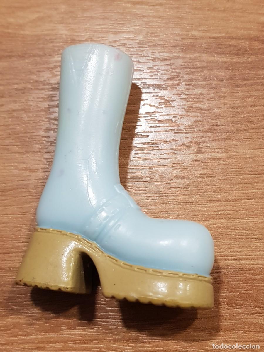 Mu&ntilde;ecas modernas: Zapatos bratz desparejo, uno - Foto 2
