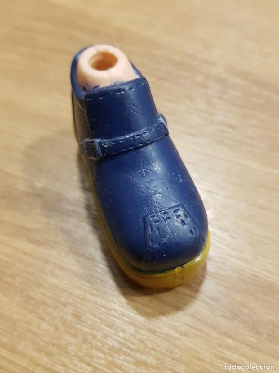 Mu&ntilde;ecas modernas: Zapatos bratz desparejo, uno - Foto 1