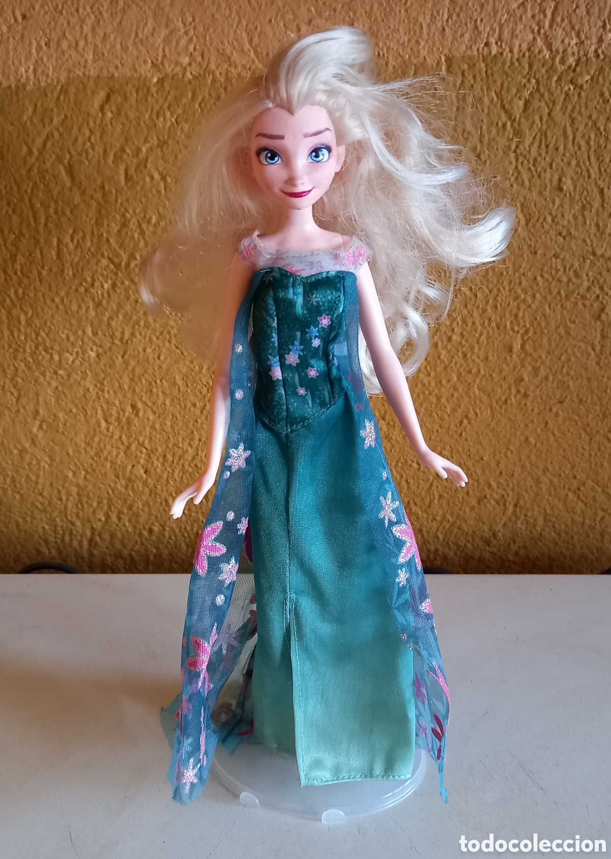 Mu&ntilde;ecas modernas: MU&Ntilde;ECA FROZEN MUSICAL DE HASBRO - Foto 2