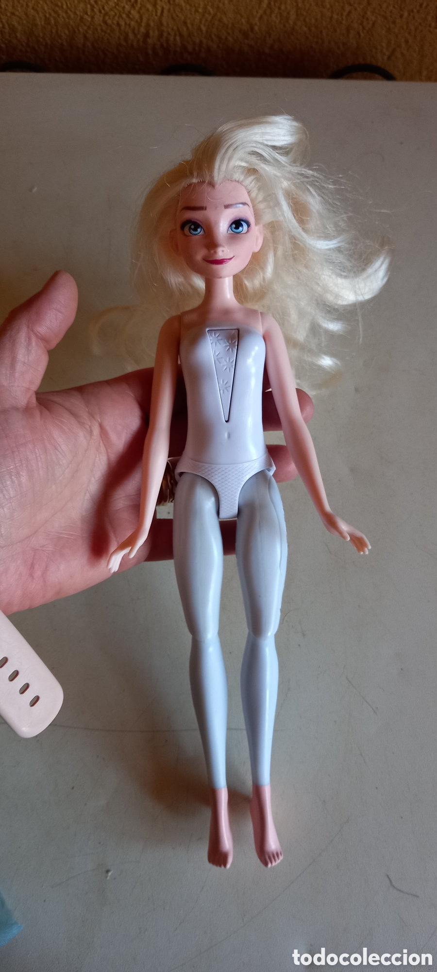Mu&ntilde;ecas modernas: MU&Ntilde;ECA FROZEN MUSICAL DE HASBRO - Foto 4