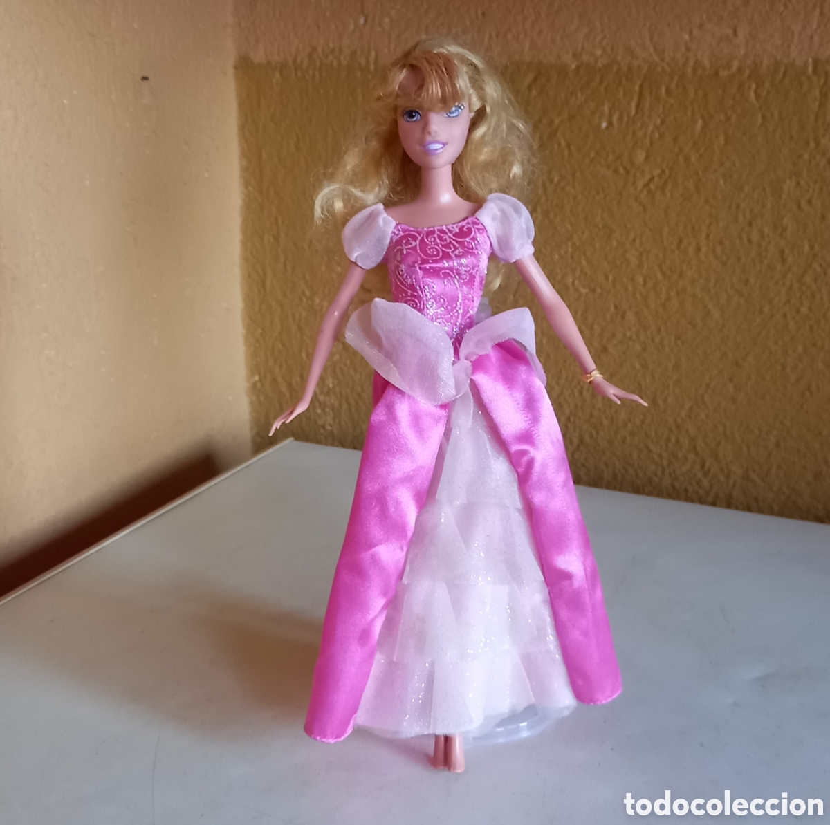 Mu&ntilde;ecas modernas: MU&Ntilde;ECA AURORA DISNEY, DE MATTEL - Foto 1