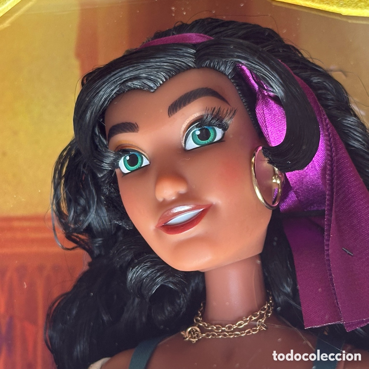 Mu&ntilde;ecas modernas: Mu&ntilde;eca edici&oacute;n limitada Esmeralda, Disney Store. - Foto 3