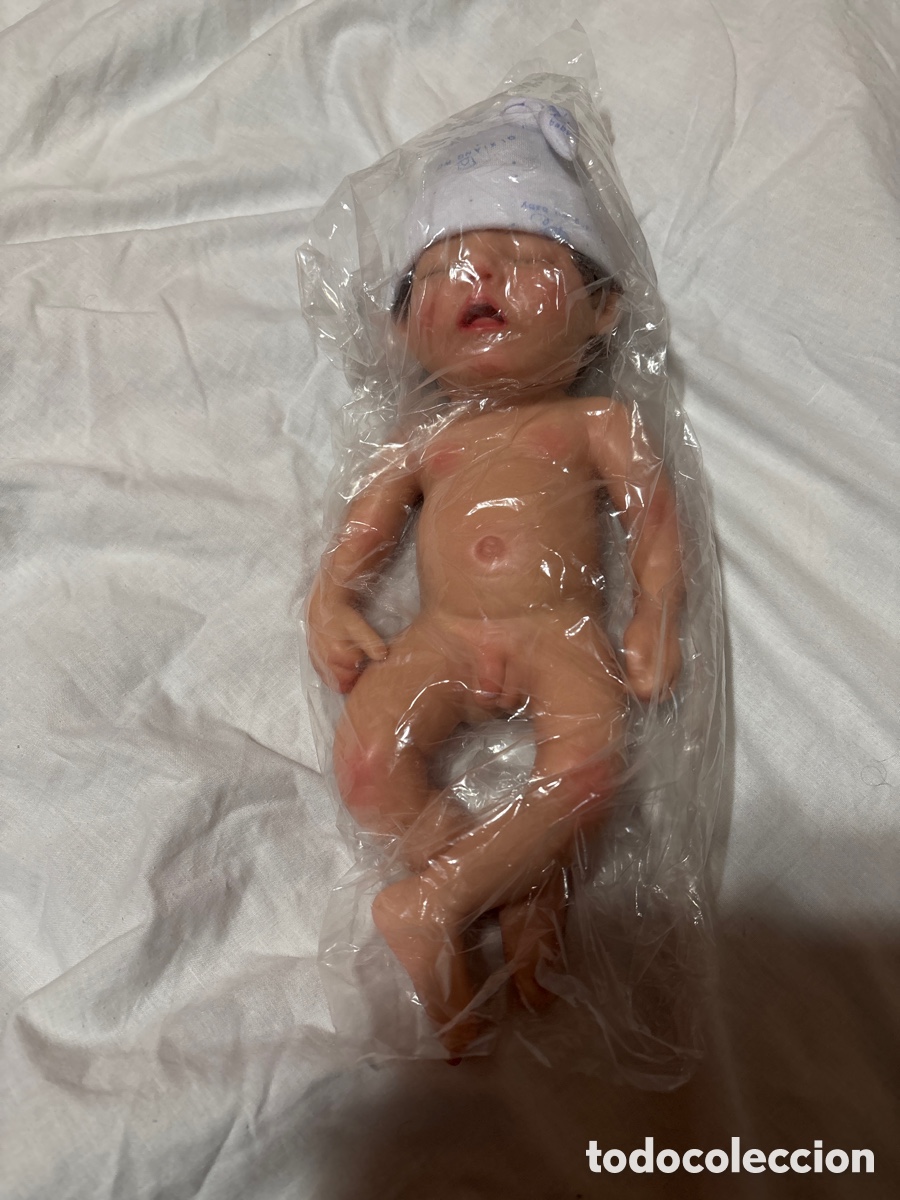 Mu&ntilde;ecas modernas: Beb&eacute; reborn hecho de silicona totalmente - Foto 1