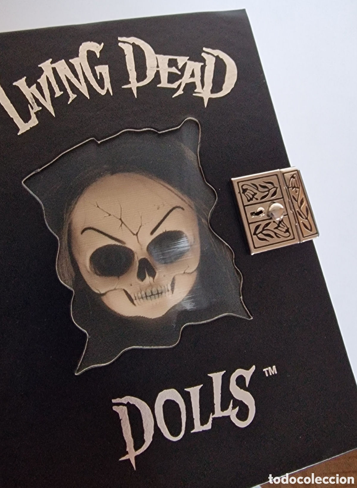 Mu&ntilde;ecas modernas: Living Dead Dolls: Ms. Eerie (series 4) - Foto 15