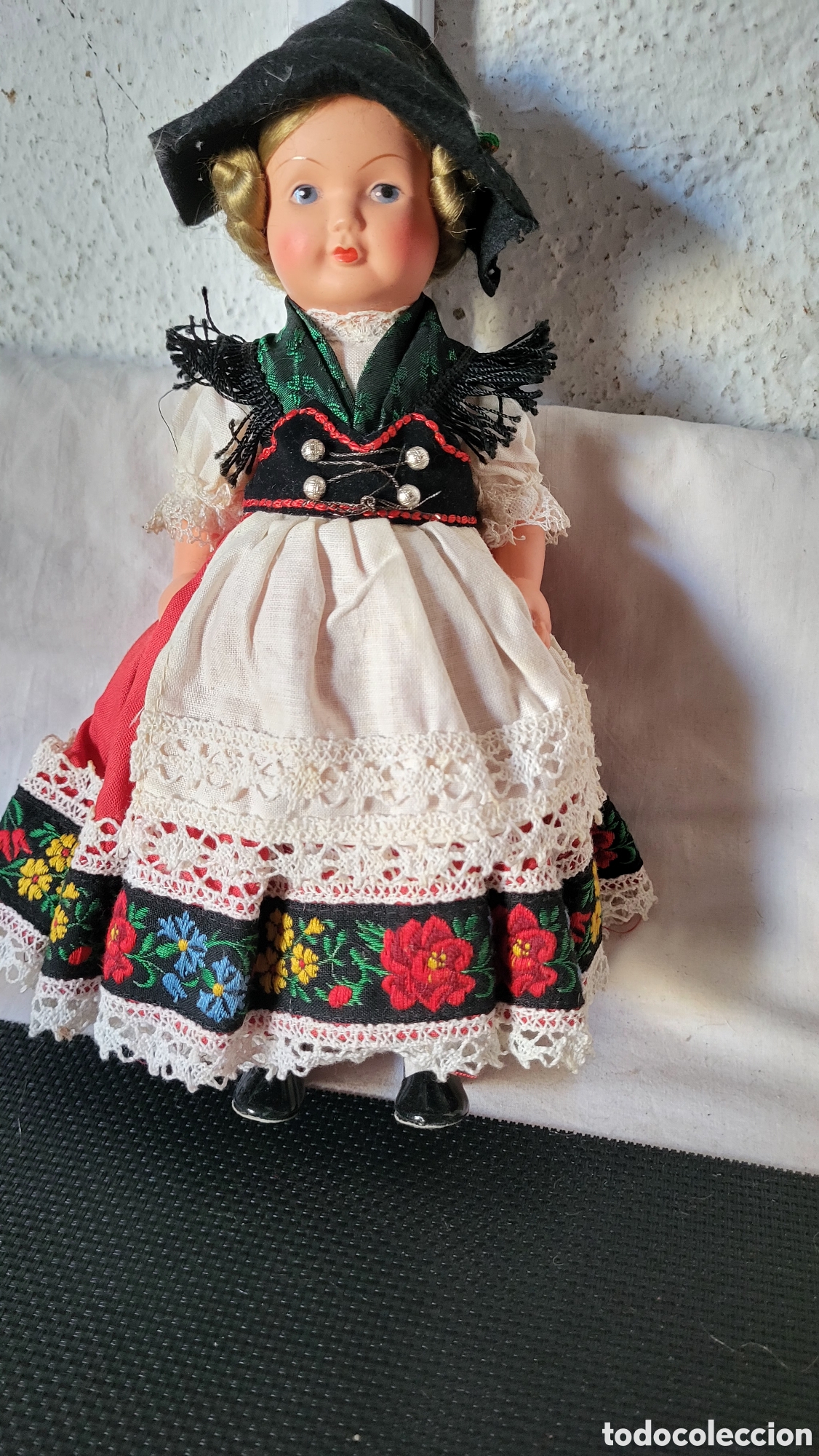 Mu&ntilde;ecas modernas: Antigua mu&ntilde;eca colecci&oacute;n - Foto 1