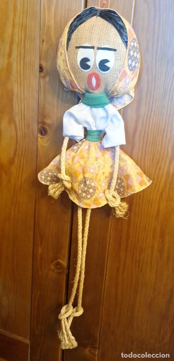 Mu&ntilde;ecas modernas: Curiosa Mu&ntilde;eca de Trapo, saco y cuerda. - Foto 1