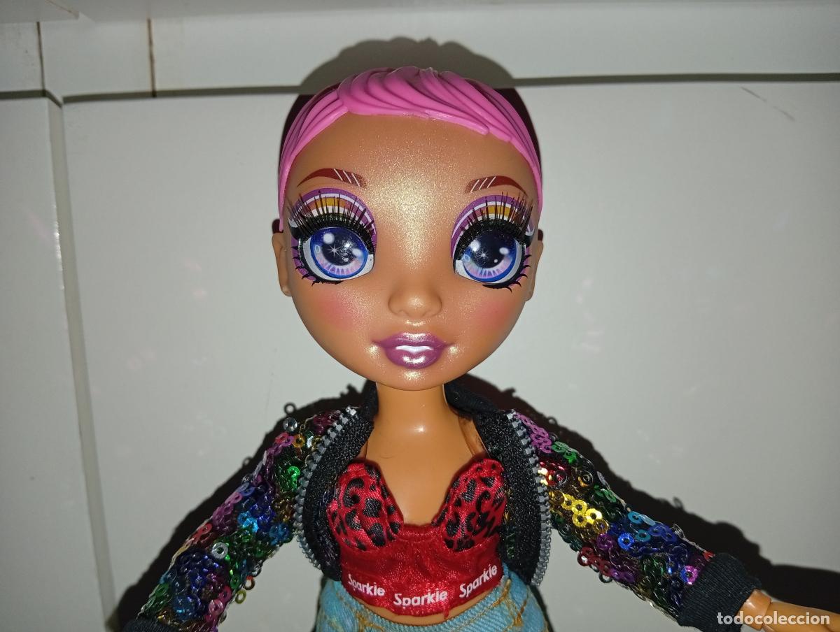 Mu&ntilde;ecas modernas: mu&ntilde;eca Rainbow high fashion studio - Foto 1