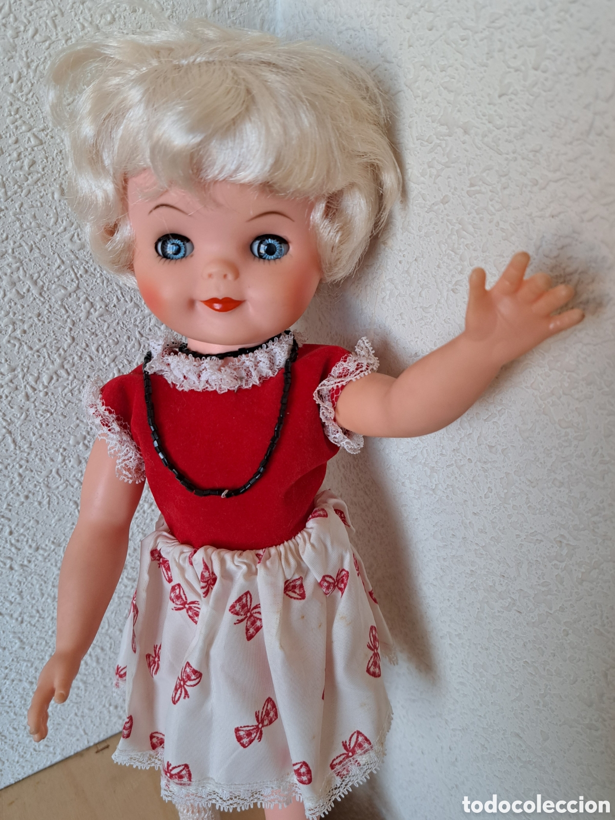 Mu&ntilde;ecas modernas: Valerie mu&ntilde;eca americana - Foto 2