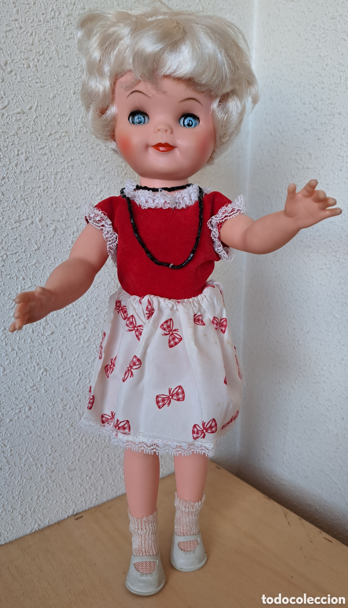 Mu&ntilde;ecas modernas: Valerie mu&ntilde;eca americana - Foto 1