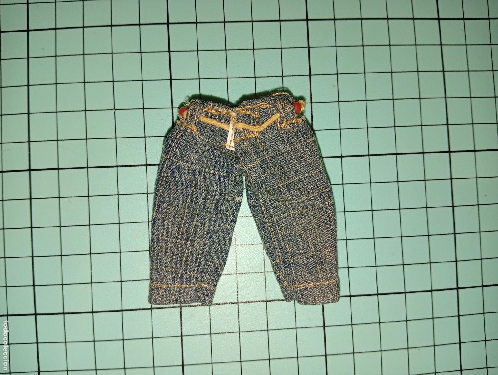 Mu&ntilde;ecas modernas: Pantal&oacute;n de mu&ntilde;eca Bratz - Foto 2