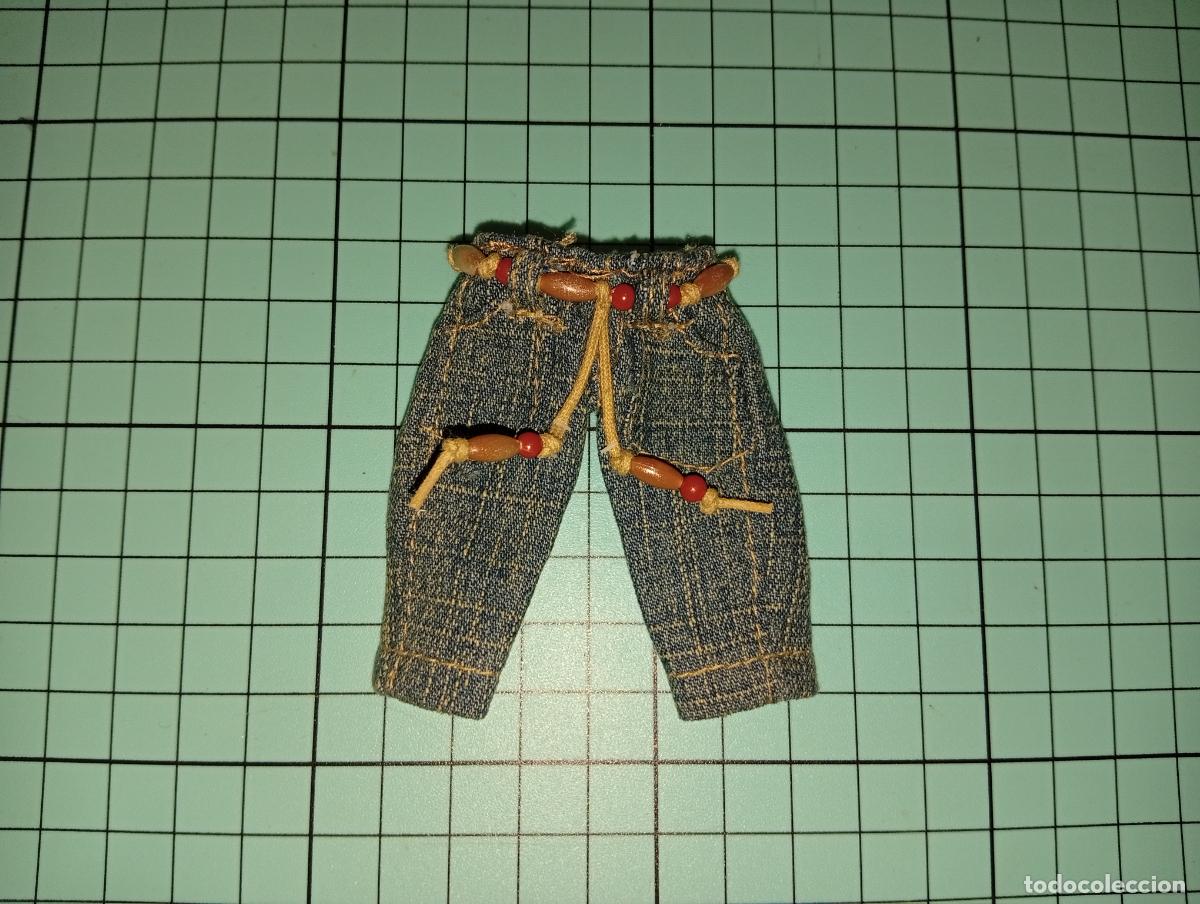 Mu&ntilde;ecas modernas: Pantal&oacute;n de mu&ntilde;eca Bratz - Foto 1