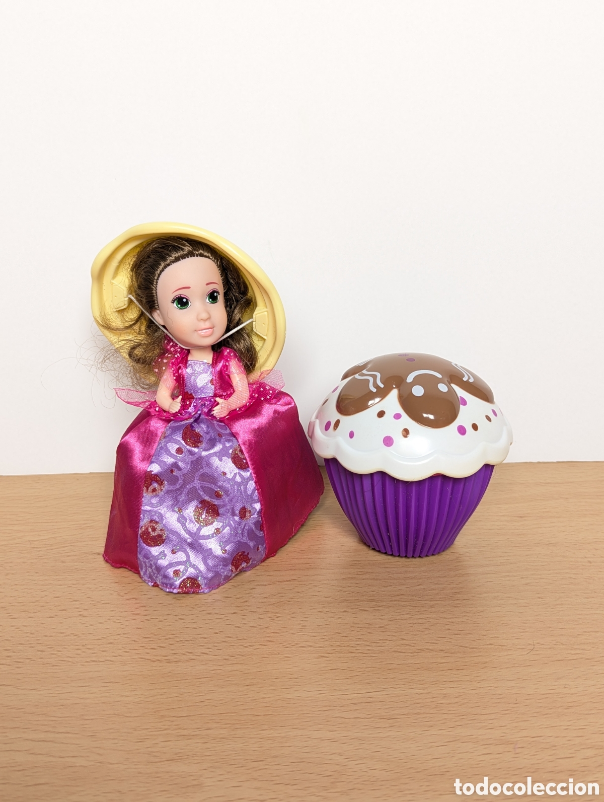 Mu&ntilde;ecas modernas: Lote dos mu&ntilde;ecas cupcake - Foto 5