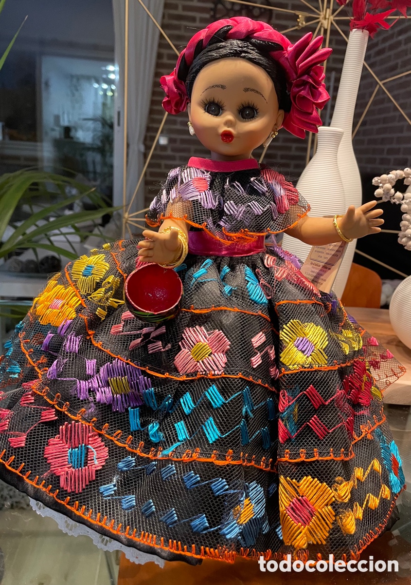 Mu&ntilde;ecas modernas: Mu&ntilde;eca regional de Marina Carre&oacute;n - Foto 2