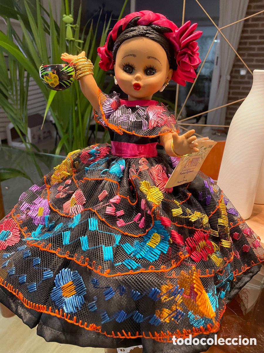 Mu&ntilde;ecas modernas: Mu&ntilde;eca regional de Marina Carre&oacute;n - Foto 1