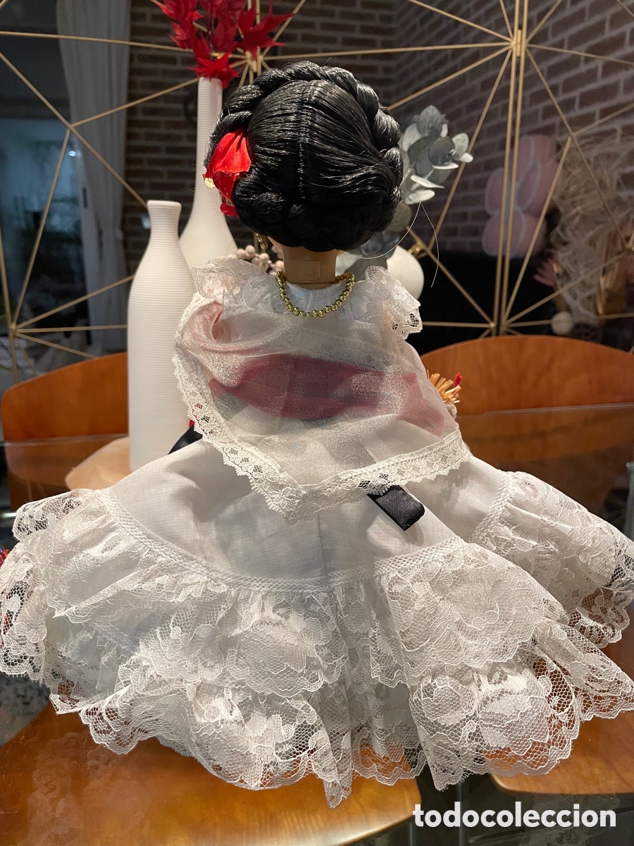 Mu&ntilde;ecas modernas: Mu&ntilde;eca de colecci&oacute;n regional mejicana - Foto 3