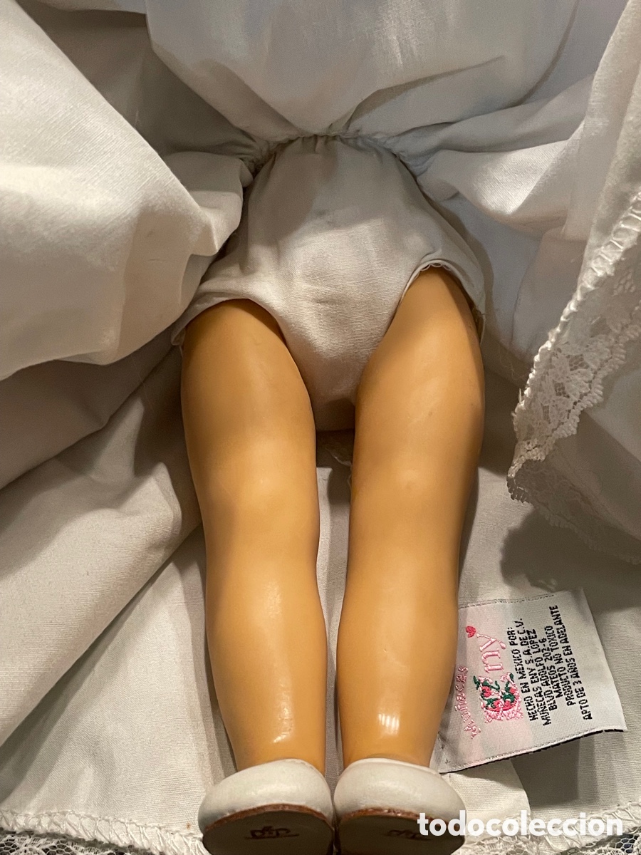 Mu&ntilde;ecas modernas: Mu&ntilde;eca de colecci&oacute;n regional mejicana - Foto 8