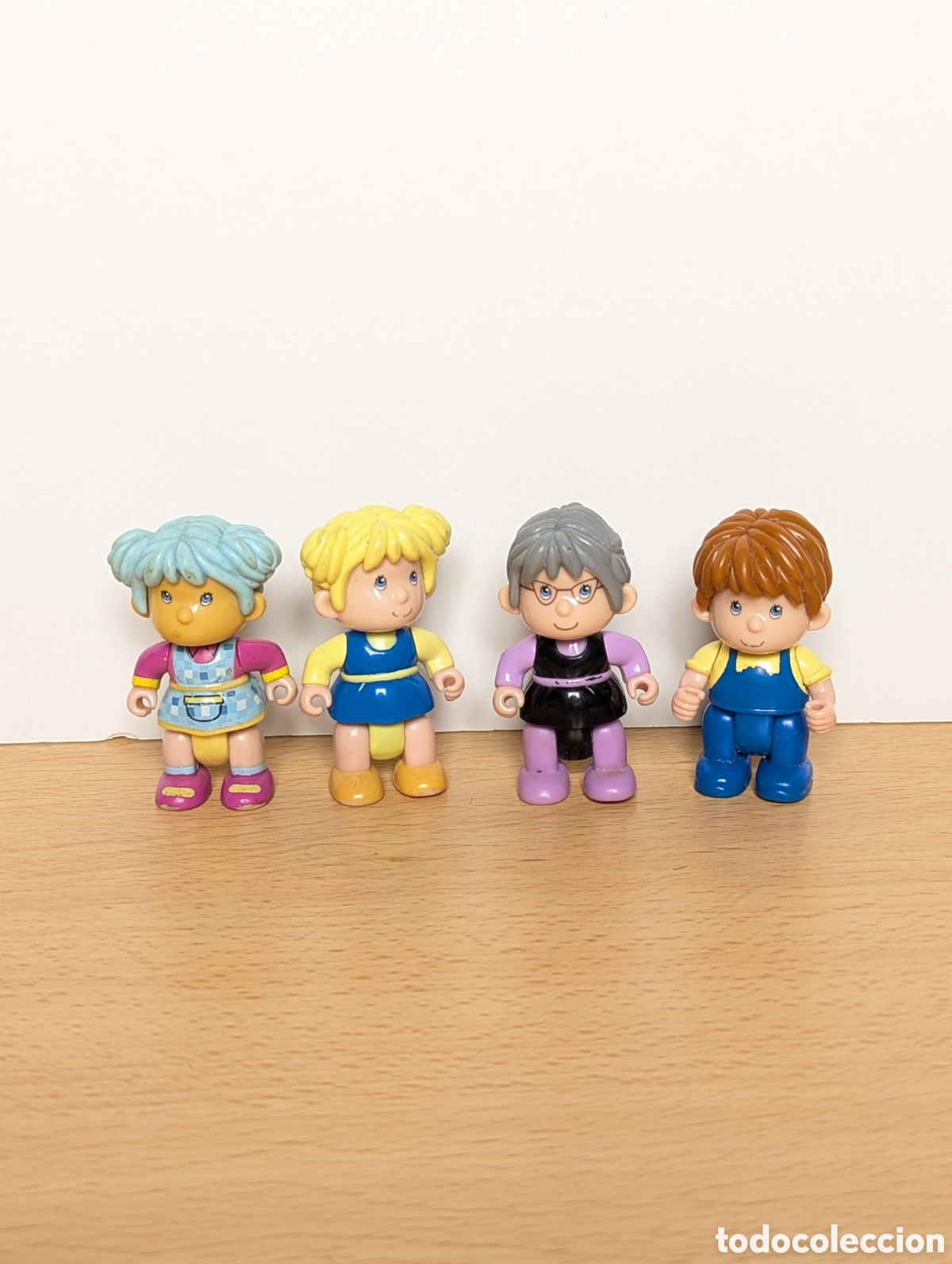 Mu&ntilde;ecas modernas: 4 mu&ntilde;ecos pin y pon 1999 - Foto 1