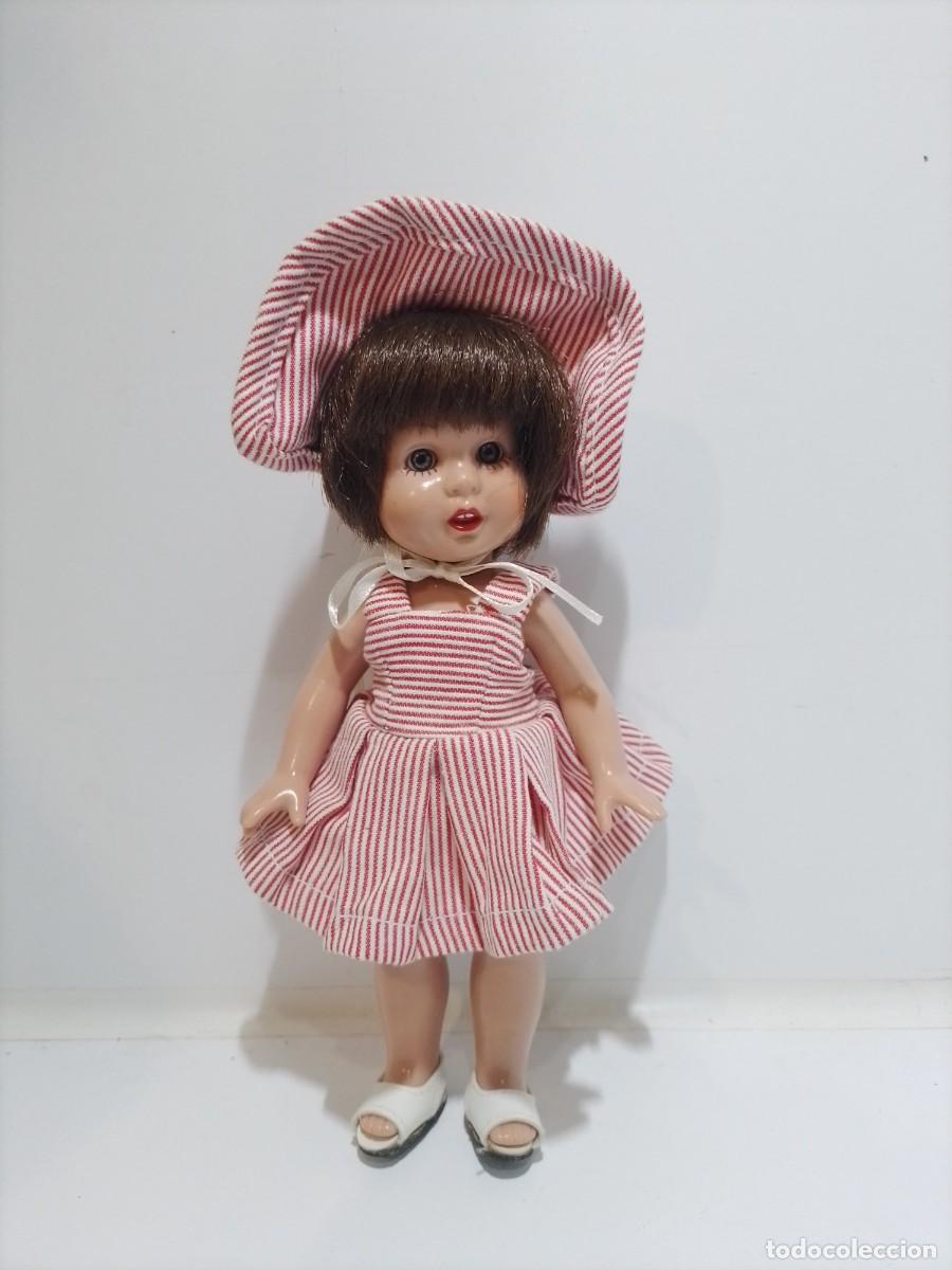 Mu&ntilde;ecas modernas: mu&ntilde;eca mariquita perez - Foto 1