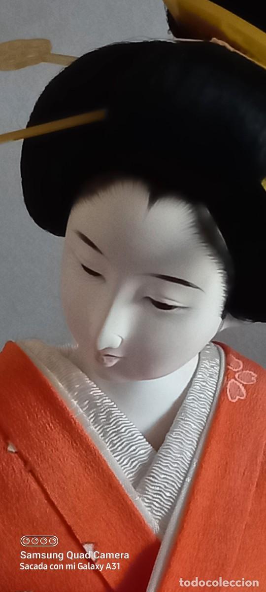 Mu&ntilde;ecas modernas: Mu&ntilde;eca japonesa con urna - Foto 3
