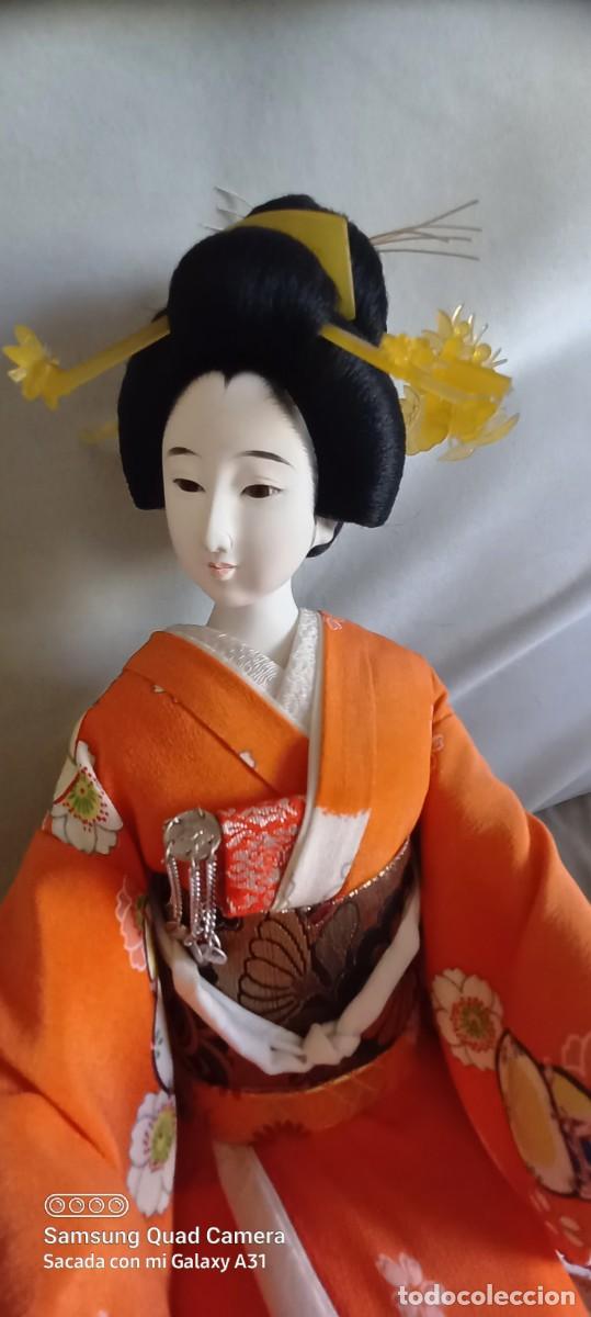 Mu&ntilde;ecas modernas: Mu&ntilde;eca japonesa con urna - Foto 6