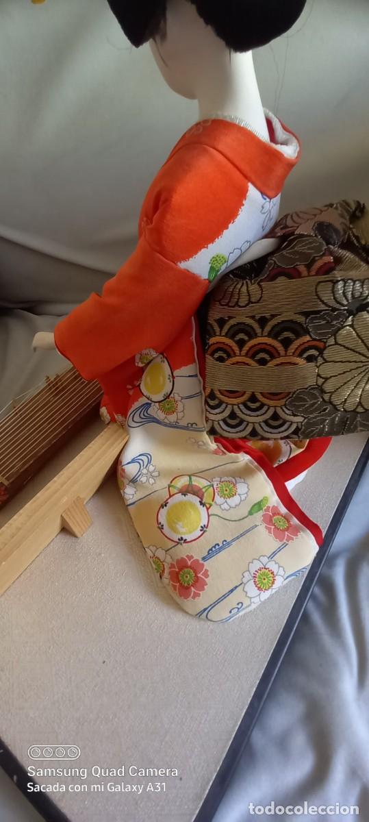 Mu&ntilde;ecas modernas: Mu&ntilde;eca japonesa con urna - Foto 7