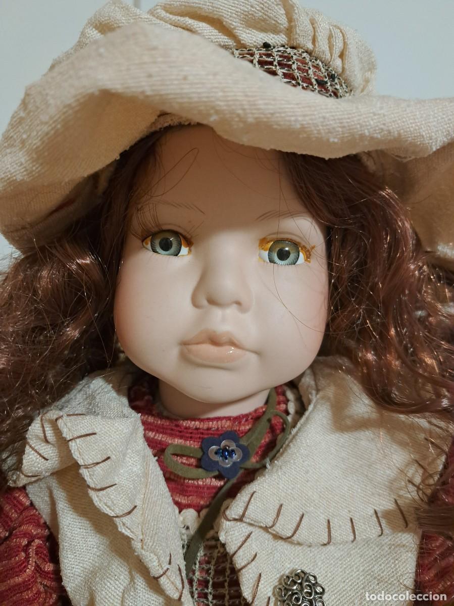 Mu&ntilde;ecas modernas: Mu&ntilde;eca de porcelana 60 cm. - Foto 2