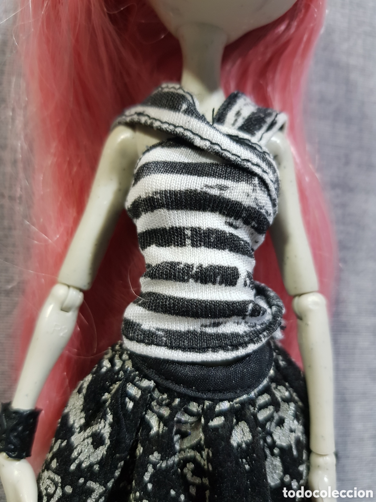 Mu&ntilde;ecas modernas: ROCHELLE GOYLE BETWEEN CLASSESS MONSTER HIGH MATTEL - Foto 7