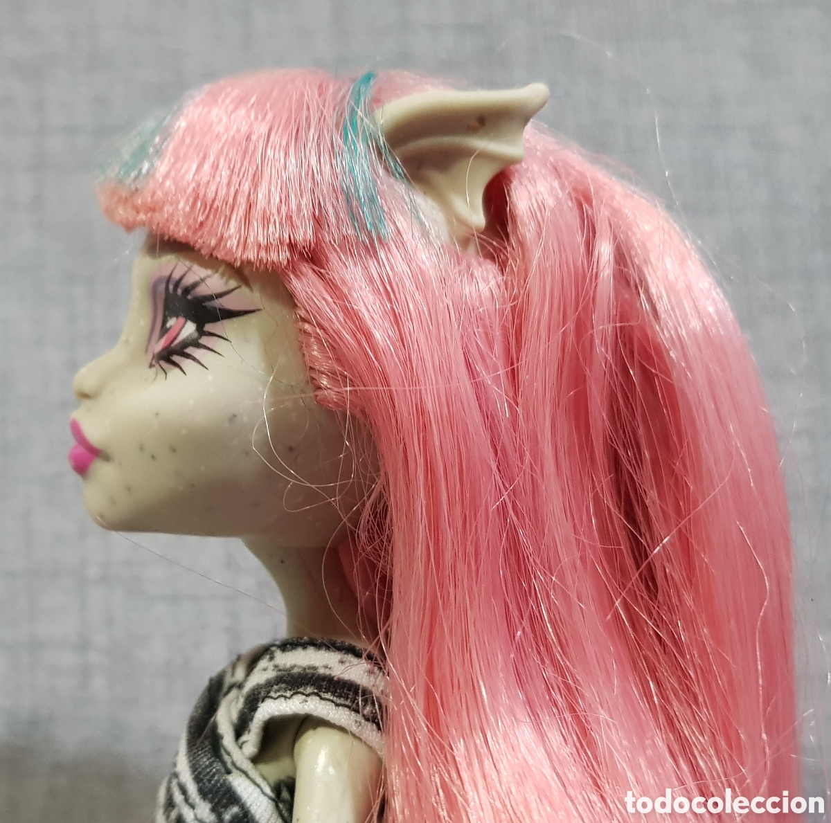 Mu&ntilde;ecas modernas: ROCHELLE GOYLE BETWEEN CLASSESS MONSTER HIGH MATTEL - Foto 4