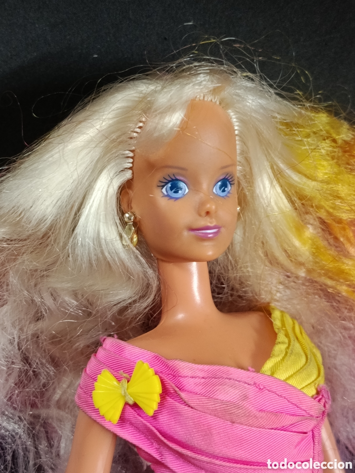 Mu&ntilde;ecas modernas: Sindy Rainbow. Sindy reflejos. Hasbro. - Foto 2