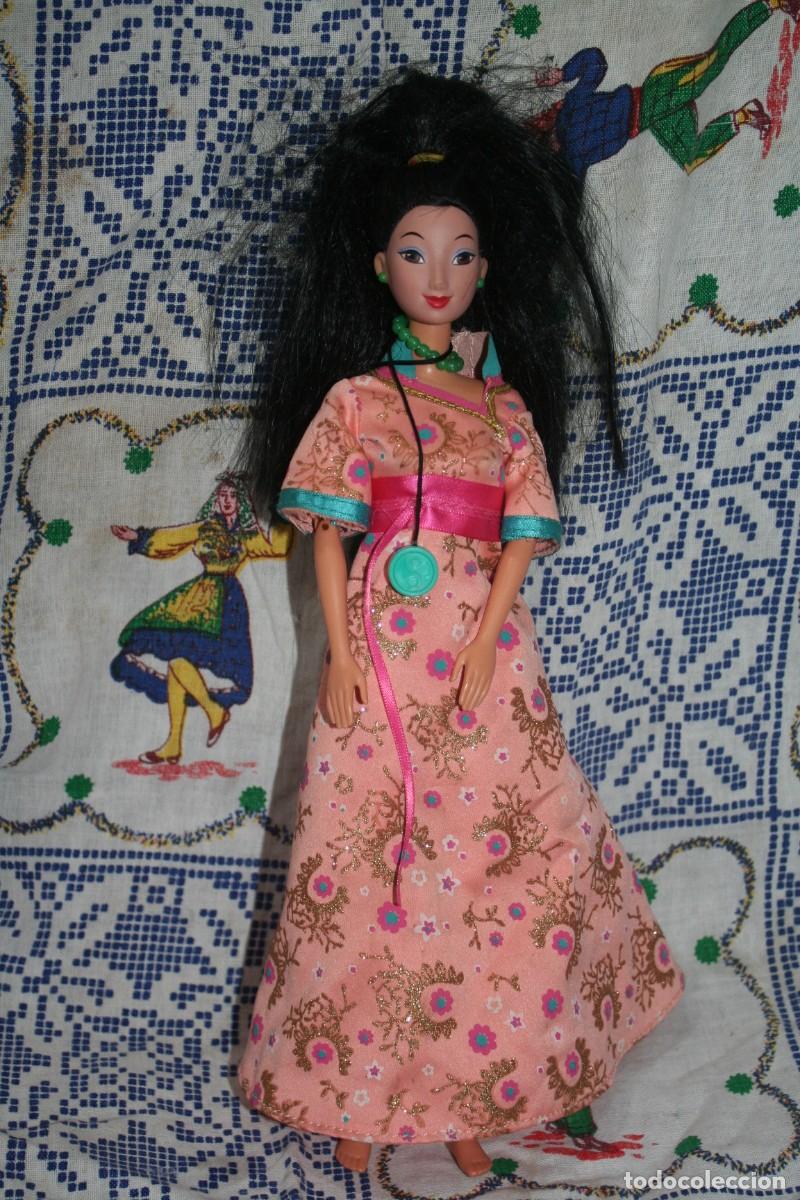 Mu&ntilde;ecas modernas: mu&ntilde;eca mulan disney mattel 1993 - Foto 2