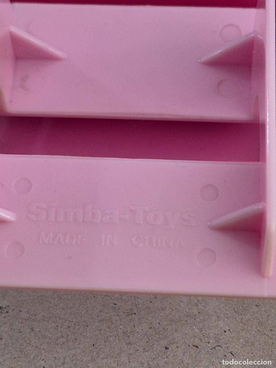 Mu&ntilde;ecas modernas: Pupitre profesora steffi Simba - Foto 2