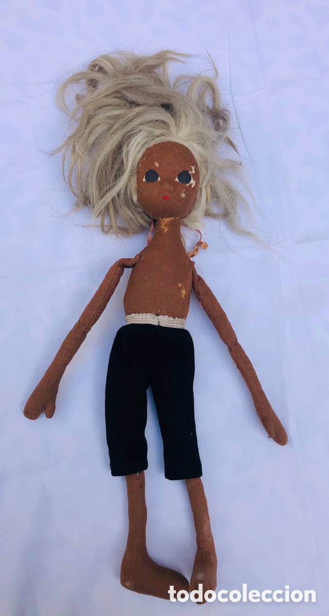 Mu&ntilde;ecas modernas: Mu&ntilde;eca vintage de fieltro - Foto 1