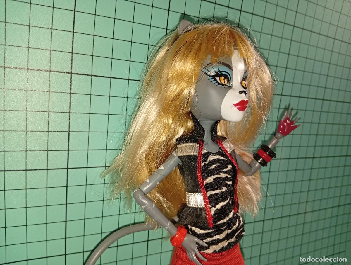 Mu&ntilde;ecas modernas: Mu&ntilde;eca Monster high Melody gata gemela - Foto 2