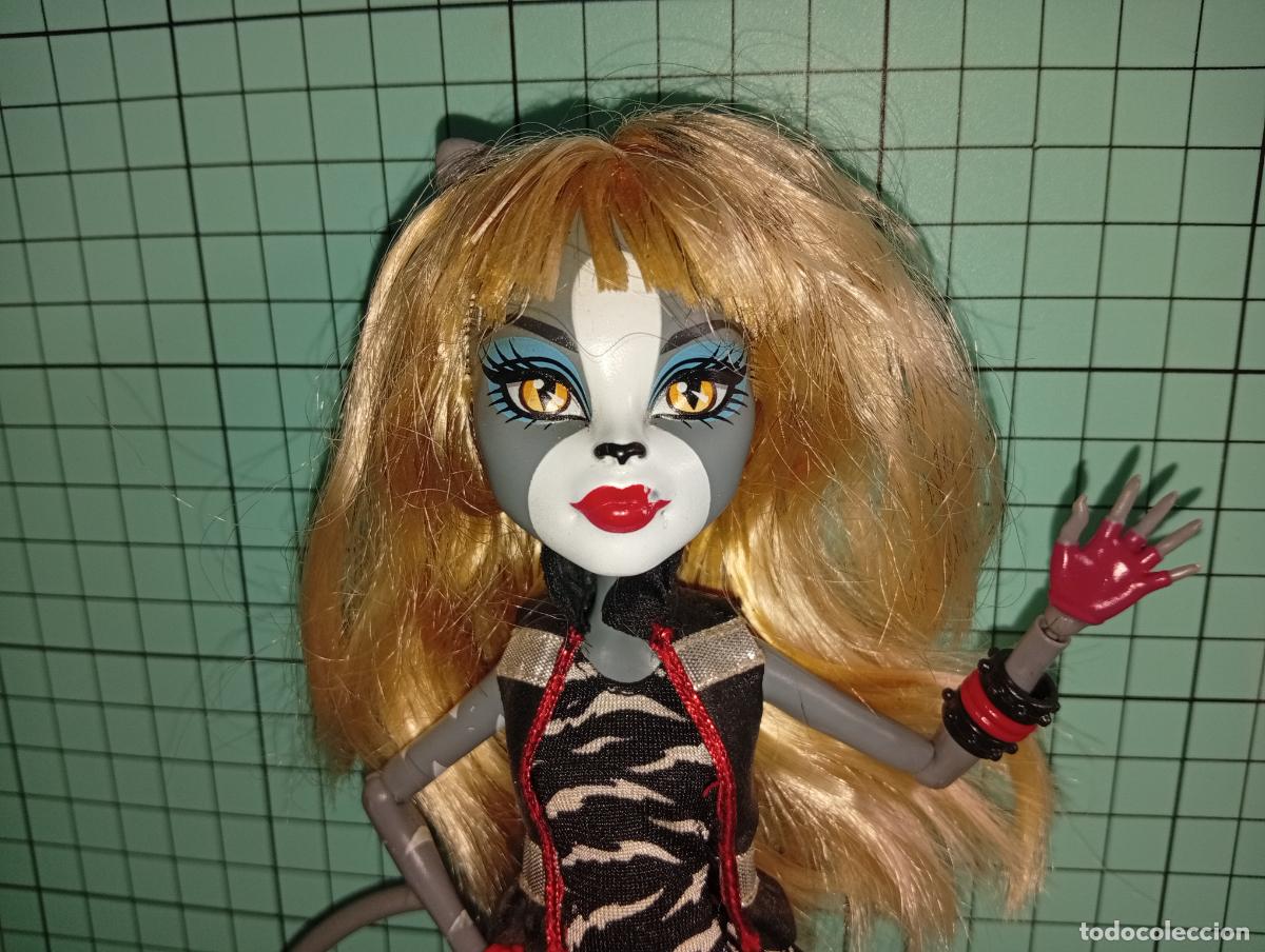 Mu&ntilde;ecas modernas: Mu&ntilde;eca Monster high Melody gata gemela - Foto 1