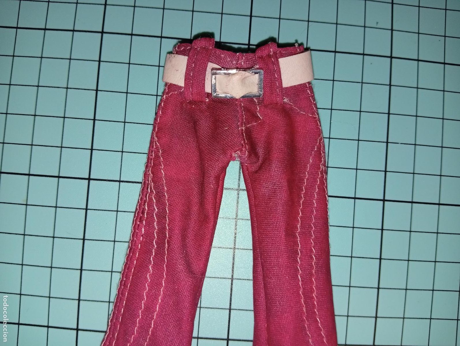 Mu&ntilde;ecas modernas: Pantal&oacute;n de mu&ntilde;eca Bratz - Foto 2