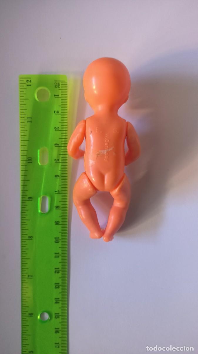 Mu&ntilde;ecas modernas: Mu&ntilde;eco bebe E.S. W.Germany - Foto 2