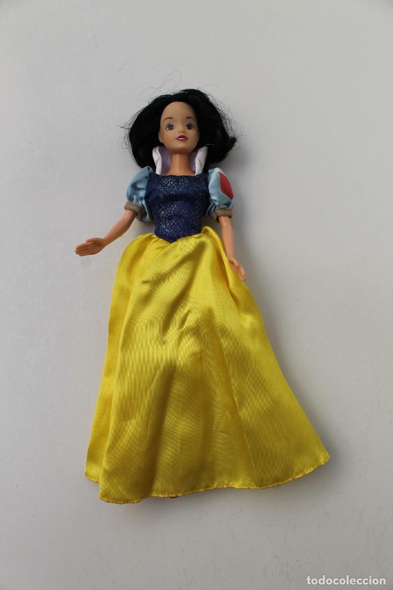 Mu&ntilde;ecas modernas: PRINCESA DISNEY BLANCANIEVES- SIMBA TOYS - Foto 3