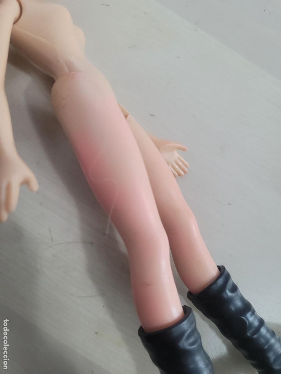 Mu&ntilde;ecas modernas: bratz cloe wintertime con botas - Foto 8