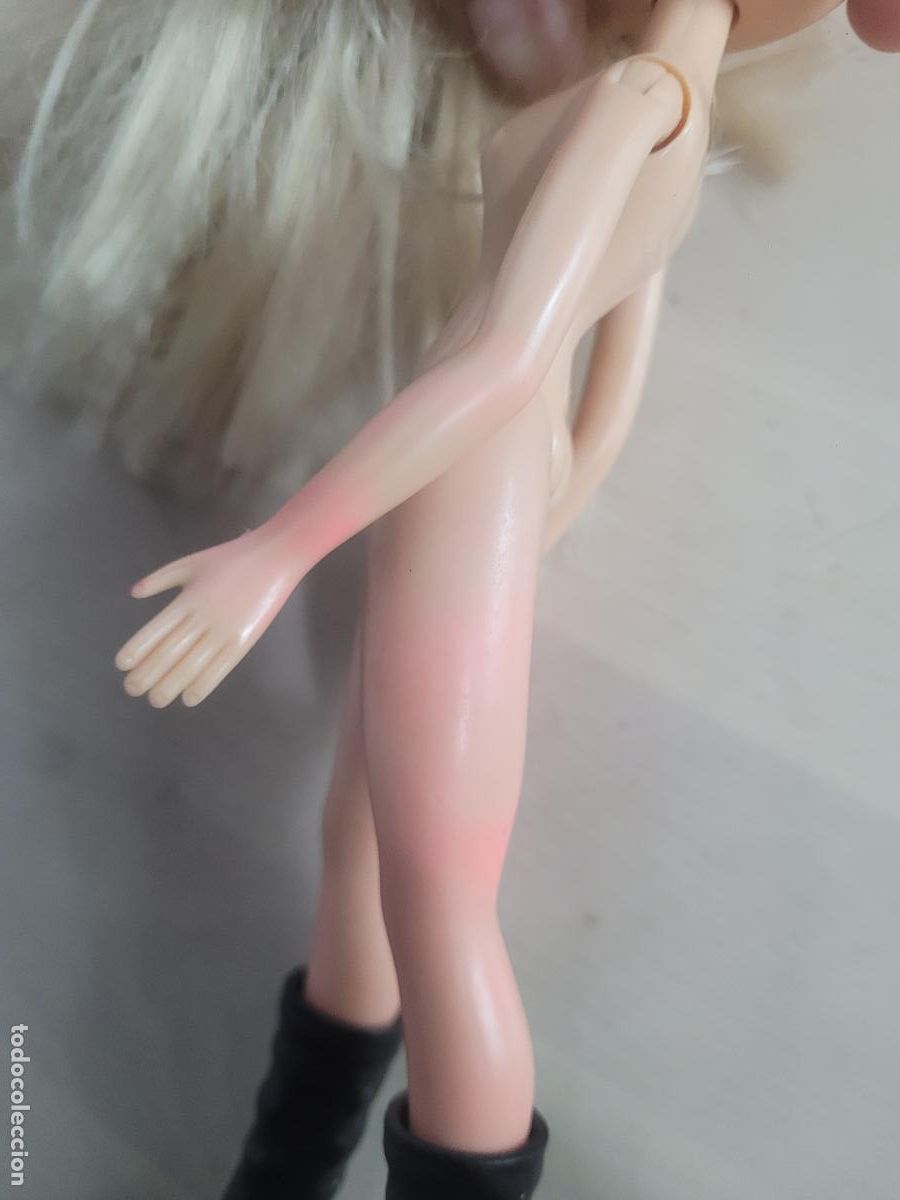 Mu&ntilde;ecas modernas: bratz cloe wintertime con botas - Foto 11
