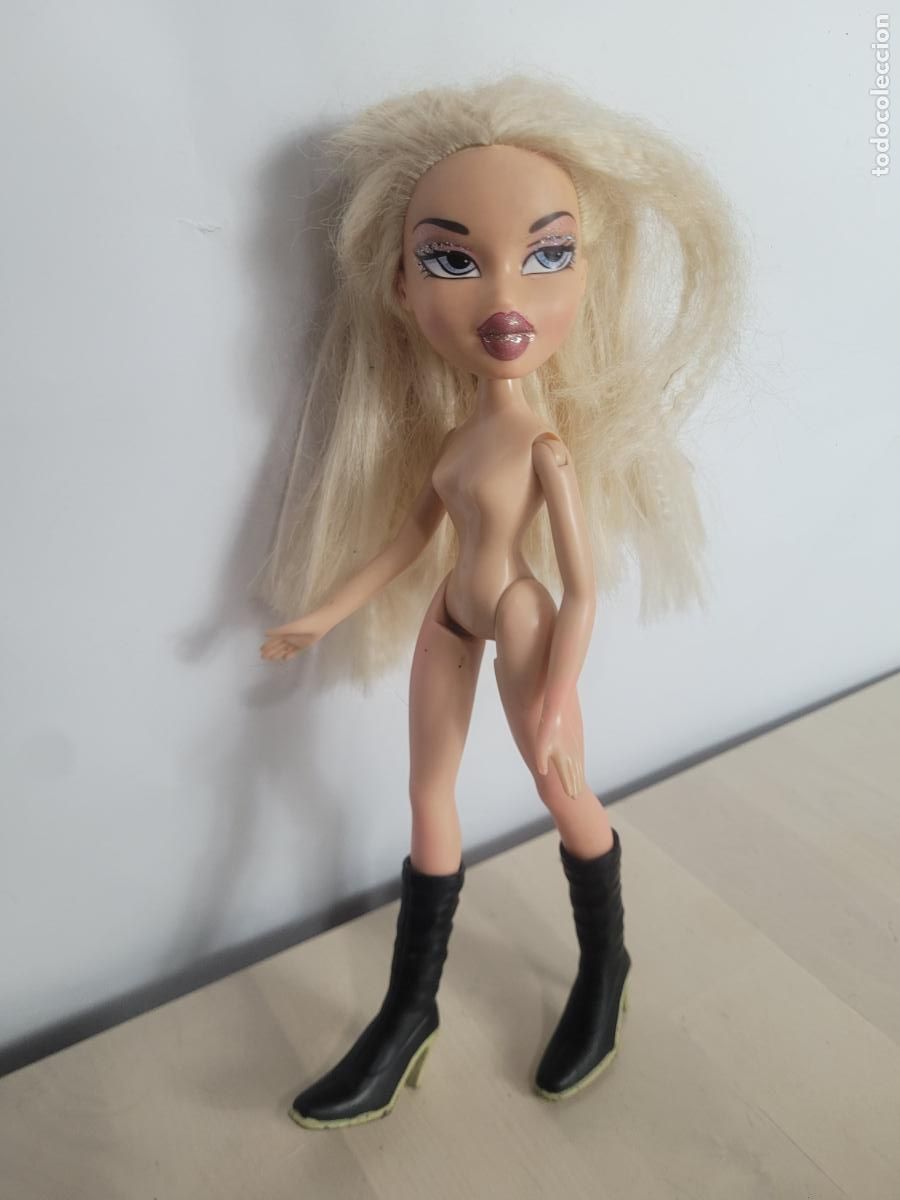 Mu&ntilde;ecas modernas: bratz cloe wintertime con botas - Foto 1