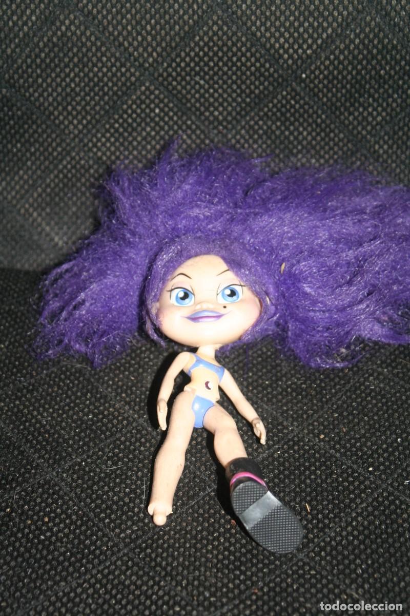 Mu&ntilde;ecas modernas: mu&ntilde;eca hasbro 2004 tipo troll - Foto 2