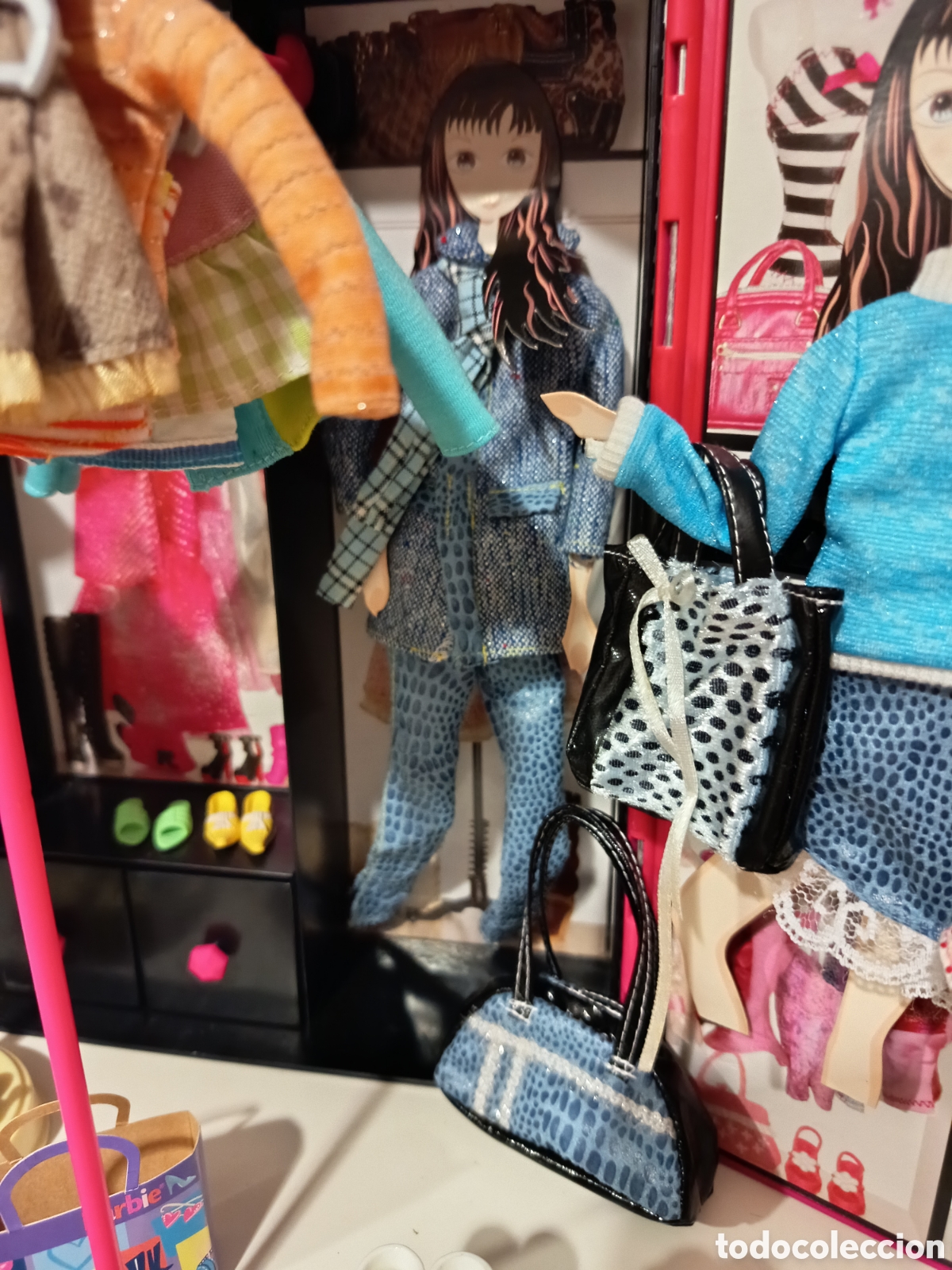 Mu&ntilde;ecas modernas: Gran lote, Adabella mu&ntilde;ecas y ropas - Foto 11