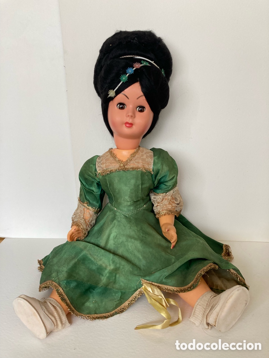 Mu&ntilde;ecas modernas: Mu&ntilde;eca antigua para restaurar - Foto 1