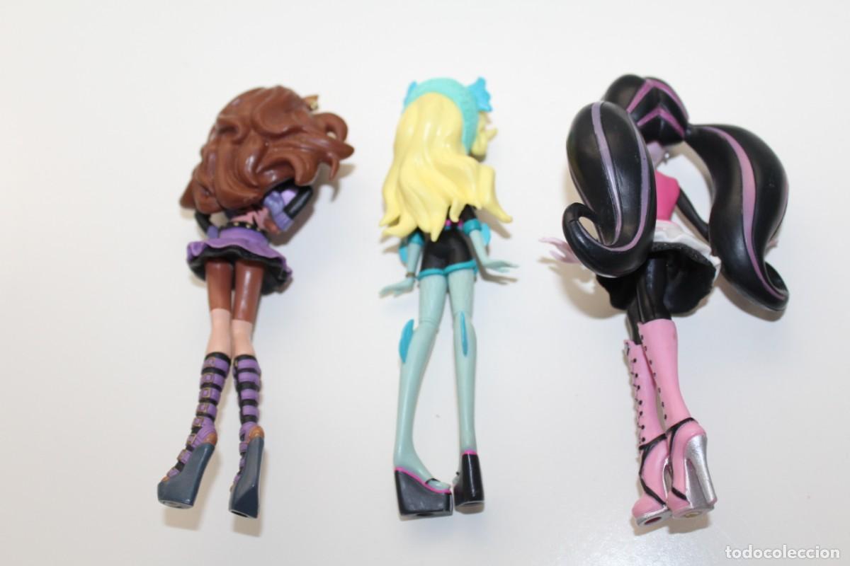 Mu&ntilde;ecas modernas: LOTE DE 3 MONSTER HIGH DE MATTEL PVC - Foto 2