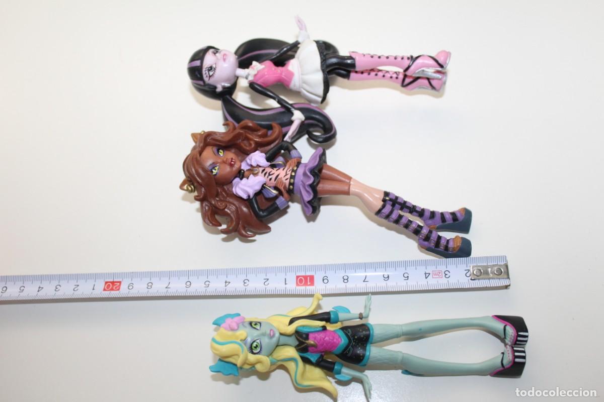 Mu&ntilde;ecas modernas: LOTE DE 3 MONSTER HIGH DE MATTEL PVC - Foto 3