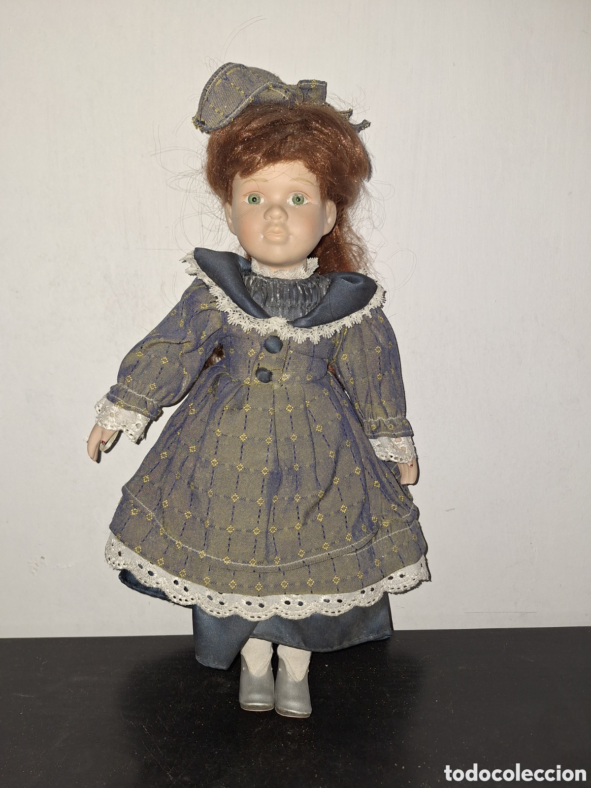 Mu&ntilde;ecas modernas: Mu&ntilde;eca de porcelana y trapo 41cm - Foto 1